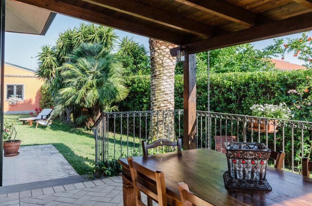 Отель Borgo Dragani Ортона Экстерьер фото